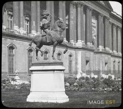 Statue de Charles Martel (Paris)